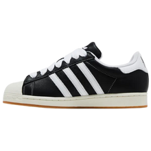 Daiki Tsuneta x atmos x adidas Superstar « Bleu modifié »