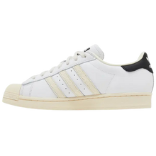 Daiki Tsuneta x atmos x adidas Superstar « Bleu modifié »