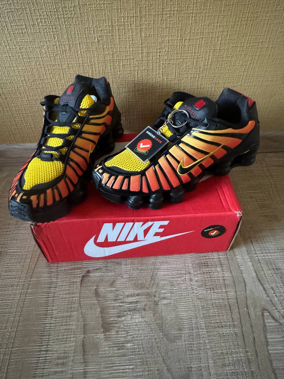 SneakCave customer feedback photo 1
