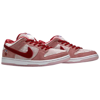 StrangeLove x Nike Dunk Low SB 'Día de San Valentín'