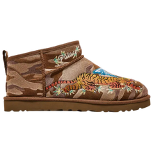 Bottes Ultra Mini classiques Palace x UGG « Camouflage châtaigne »